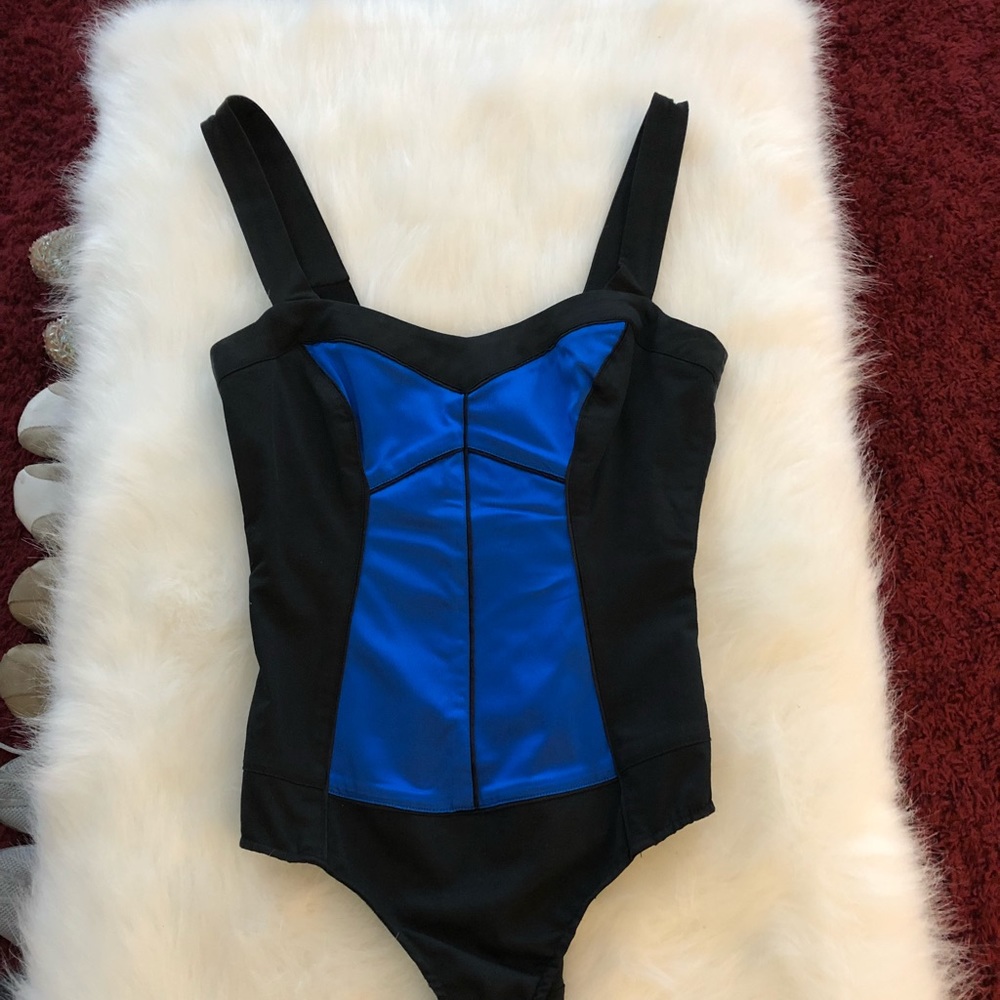 Bebe bodysuit